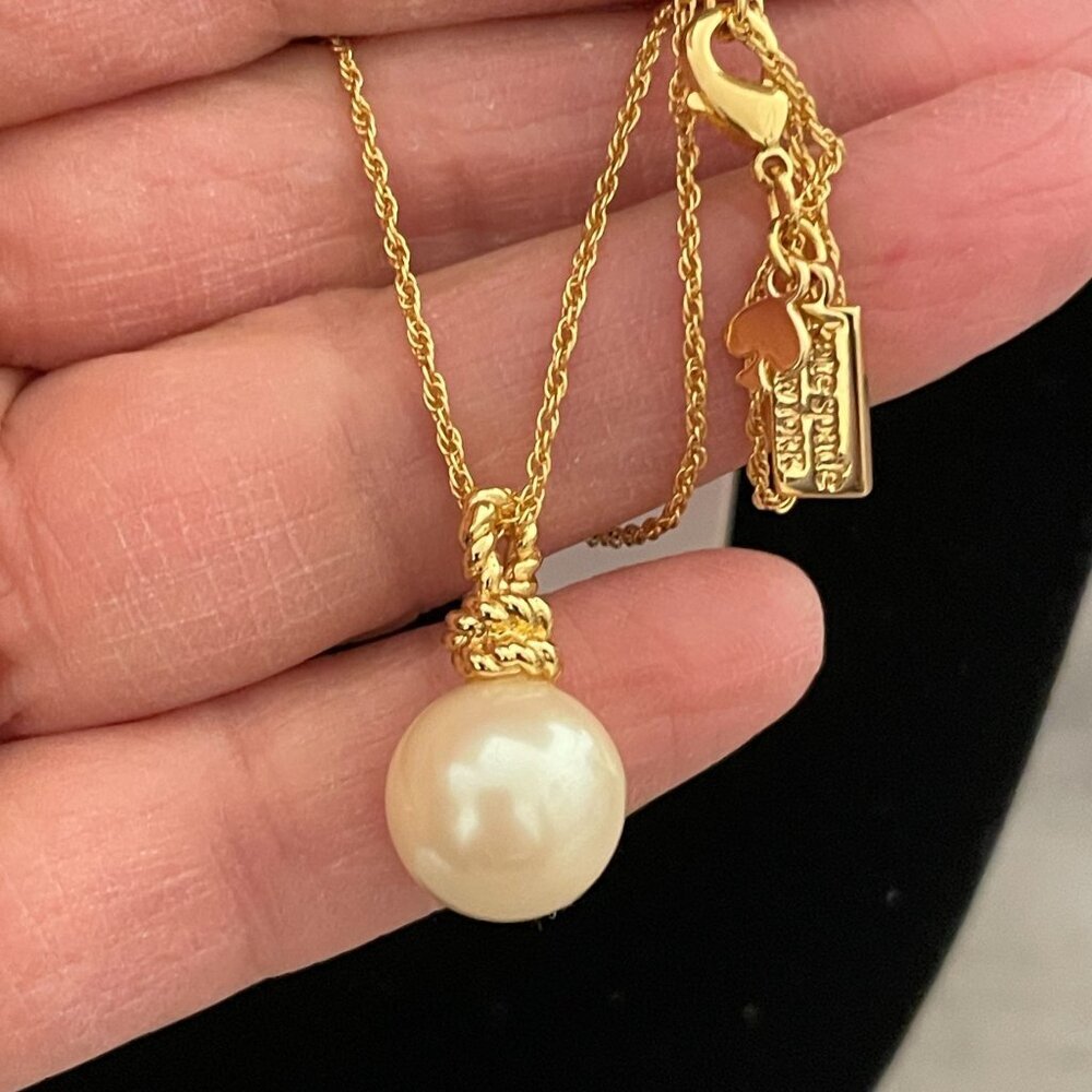 NWT Kate Spade Sailor's Knot Faux Pearl Pendant Gold Chain 17-20" Necklace $70 - Picture 6 of 8